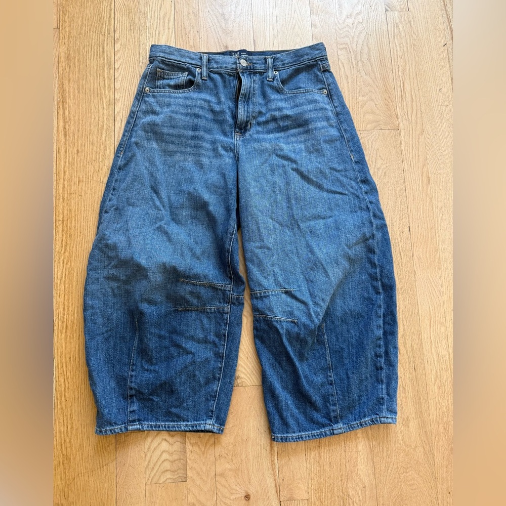 LIKE NEW GAP Horseshoe High-Rise Jeans